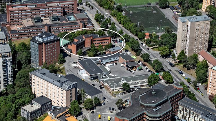 Byggnad 04 och byggnad 05 på S:t Görans sjukhusområde. Foto: Locum AB.