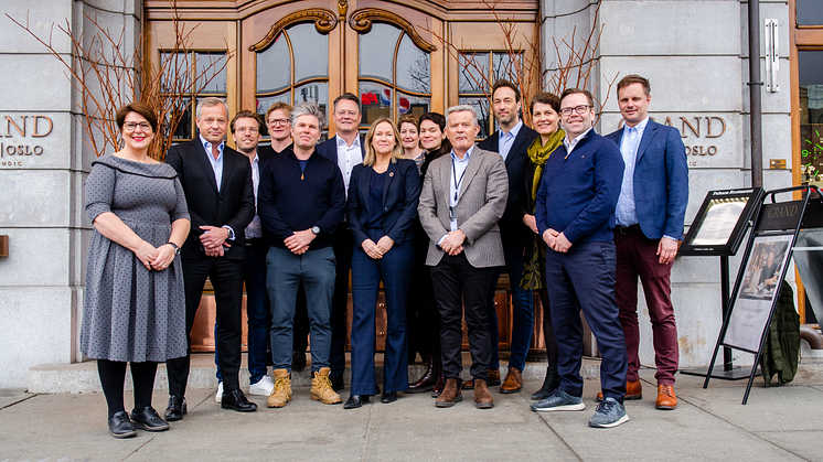 Onsdag 16. mars inviterte Grønn Byggallianse og Norsk Eiendom til lansering av Strakstiltak 2.0 for boligutviklere. Åtte store aktører signerte på stedet.