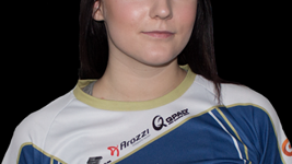 E-sportstjärnan Jennifer "Zietra" Karppinen 