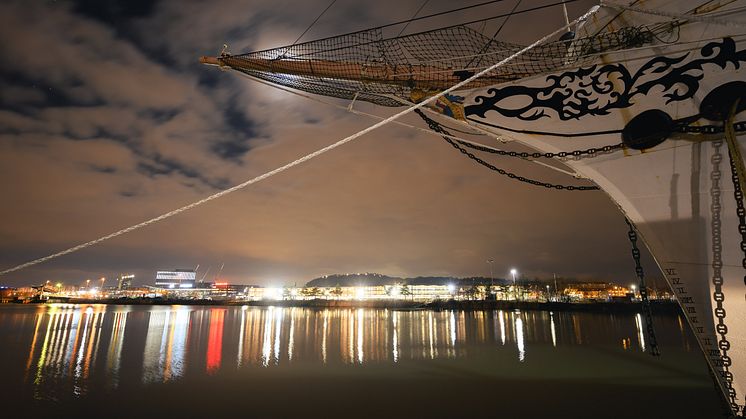 Barken Viking lämnar Göteborg