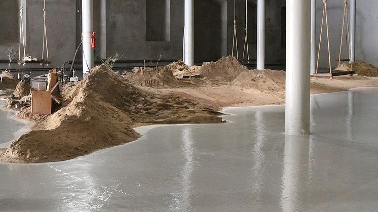 Installationsvy, utställningen Älskade älskade älskade, av Gylleboveket på Färgfabriken