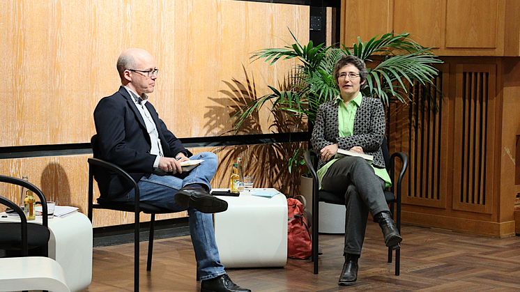 "Eine Uni - ein Buch" - Lesenacht mit Autorin Annette Hug