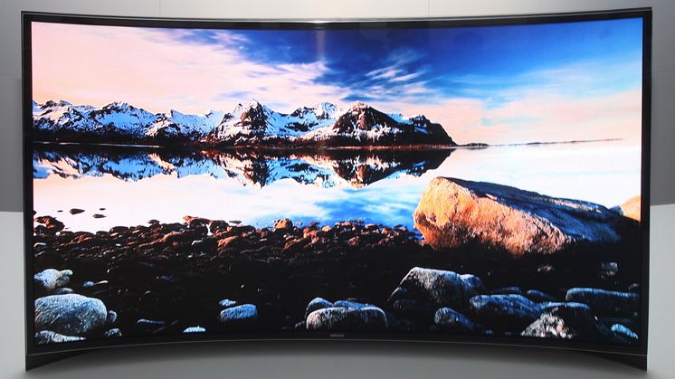 CES 2013:  Samsung introducerer verdens første kurvede OLED TV på CES 2013