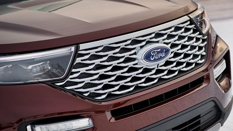 18-Ford-Explorer-Platinum
