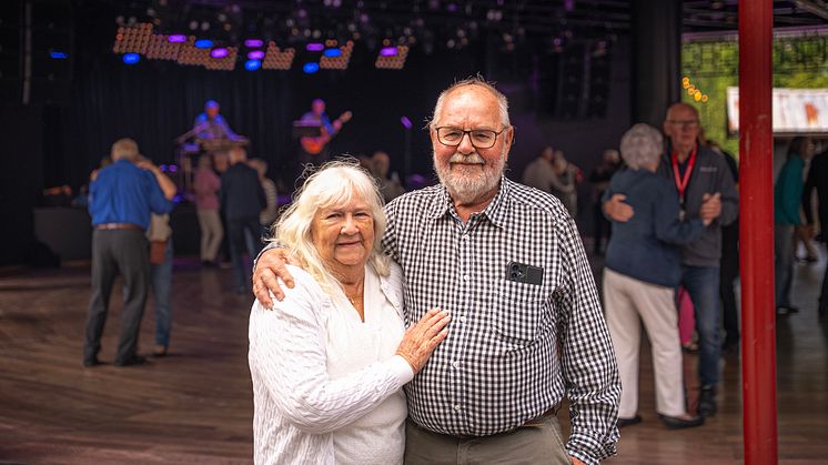 Glada dansgäster Gunnar Magnusson och Gunilla Andersson