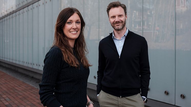 Karianne Lien Sundahl kommer til Storebrand fra Vipps. Her sammen med Trygve Håkedal, konserndirektør for digital i Storebrand.