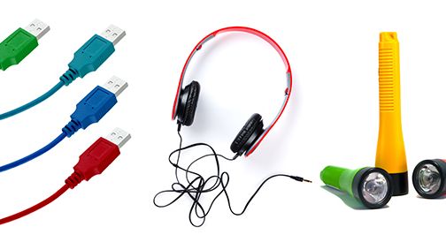 Exempel på elektriska produkter: USB-kablar, hörlurar, ficklampor. Foto: Colourbox.