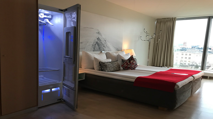 Tack vare LG Stylern kan Nordic Choice Hotels numera erbjuda sina gäster ett bekvämt och miljövänligt komplement till den befintliga tvättjänsten. Bild: Nordic Choice Hotels