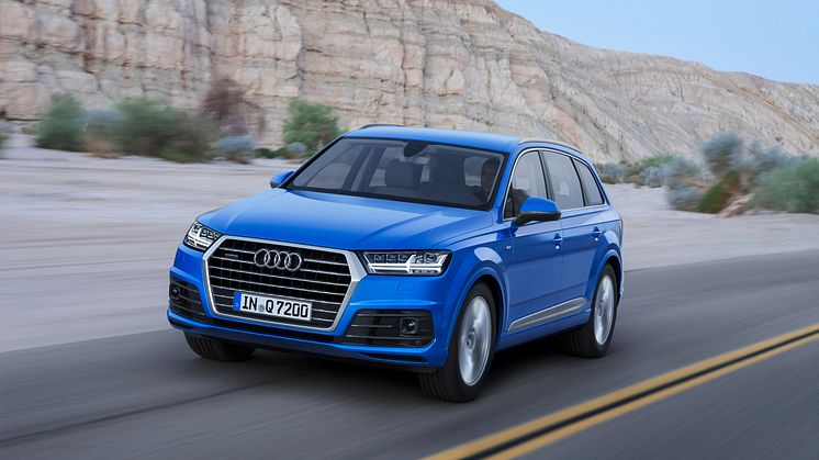 Q7 front left side dynamic road