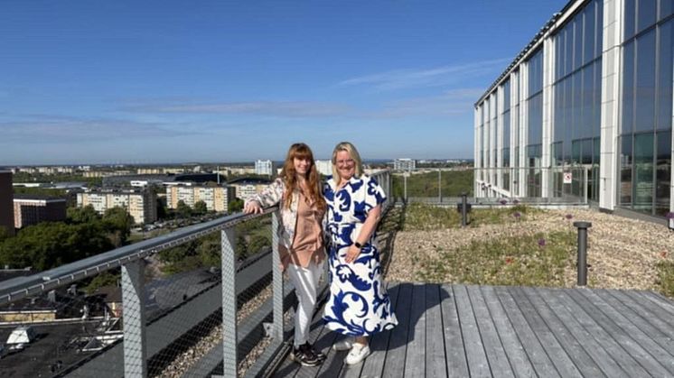 NSM studiebesök. Jenny och Jacqueline.jpg