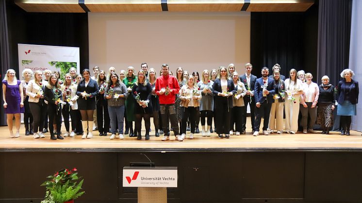 Studiengänge der Sozialen Arbeit an der Universität Vechta entlassen Absolvierende 2024