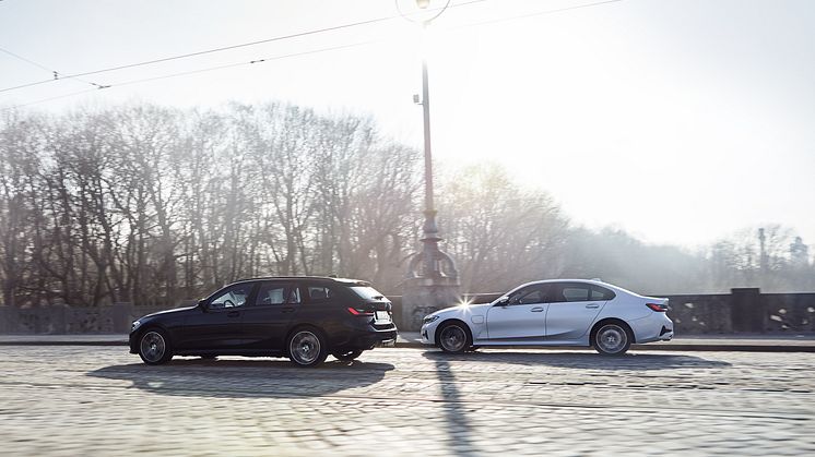 BMW 330e xDrive Touring ja BMW 330e xDrive Sedan 