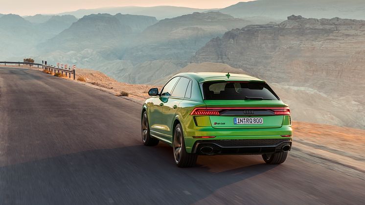 Audi RS Q8 (Javagrøn)