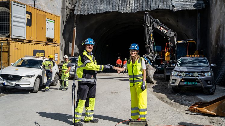 – Dette er en gledens dag og en stor milepæl i arbeidet for en mer effektiv og fremtidsrettet T-bane, sier konserndirektør for infrastruktur og prosjekter i Sporveien, Per Magne Mathisen. Foto: Sporveien/Stian Olsson