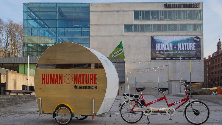 Human Nature pop-up - en cyklande utställning på turné genom Västsverige