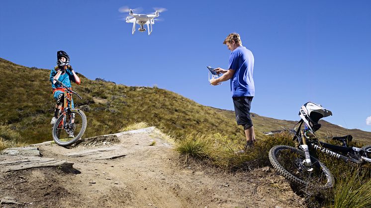 Phantom 4 Action 2