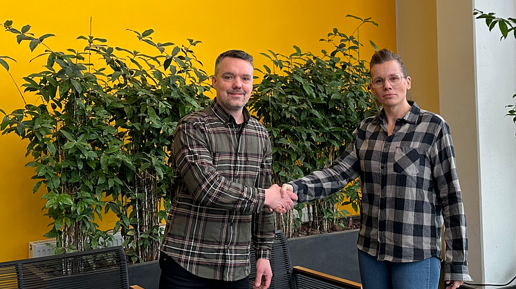 tv: Fredrik Andersson, VD Envirozone Workforce AB / th: Emma Lang Chef Produktionsstöd Rusta