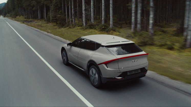EV6 short driving footage