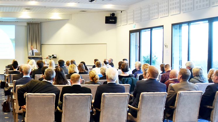 Det er et vigtigt signal i branchen, at Forenede Service som en af de helt store aktører prioriterer opkvalificering, mener Bo Glerup, chef i et af landets største udbydere af akademiuddannelser til ledere, SMART Academy.