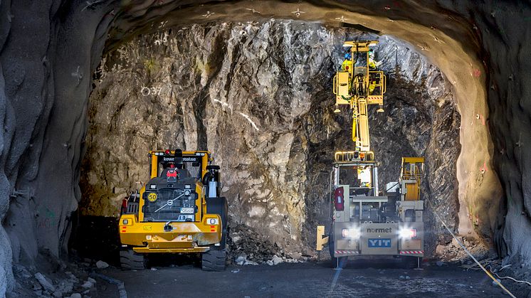 Bygget av tunneln är uppdelad på två entreprenader. Entreprenörerna YIT och Veidekke driver sina tunneldelar parallellt. Bild: Mikael Ullén