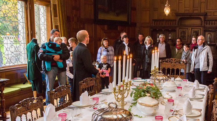 Syntolkad visning på Tjolöholms Slott