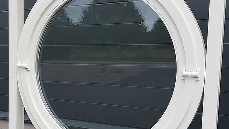 Öppningsbart fönster innifrån pivot