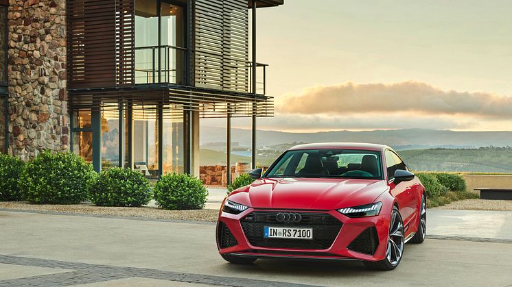 Audi RS 7 Sportback (tangorød)