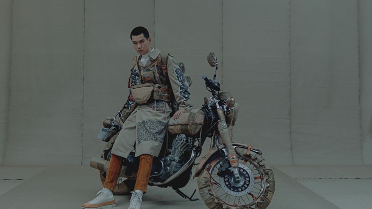 Photo: Keita Suzuki  　Model: Kenta Shimahara　(*If you wish to use the photos contained in this issue, include credits for the photographer and model accordingly.)