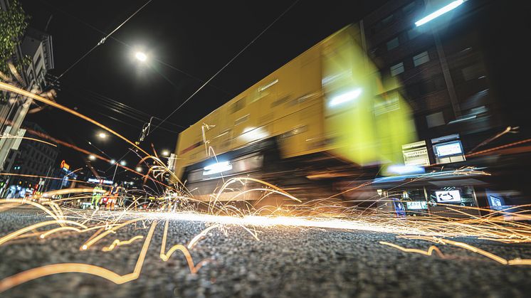 For å få en behagelig trikkereise er det nødvendig å slipe bort ujevnhetene.