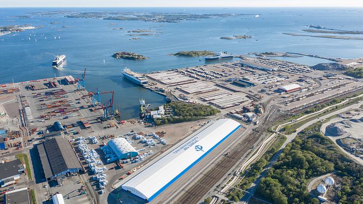 Sveaterminalen erbjuder väderskyddad direktanslutning till hamnens roro- och containerterminaler. Bild: Göteborgs Hamn AB