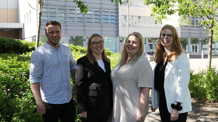 Från vänster: Fredrick Frendin (Kårhusgeneral), Elin Bergman (ordförande), Hanna-Maria Ekman (näringslivsansvarig) och Madeleine Sandberg (vice ordförande).
