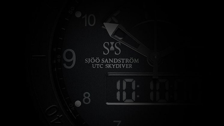 UTC Skydiver, Black Night Close up1