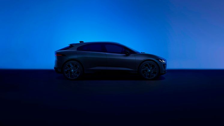 Jag_I-PACE_24MY_09_Exterior_Side_047_DX_110123