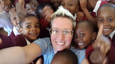 2. – Vi mötte fantastiska människor, även om det ibland var svårt att förstå varandra rent språkligt eftersom jag inte talar swahili, säger Anneli Sandberg, student på yrkeslärarprogrammet på Högskolan i Skövde med inriktning barn- och fritid.