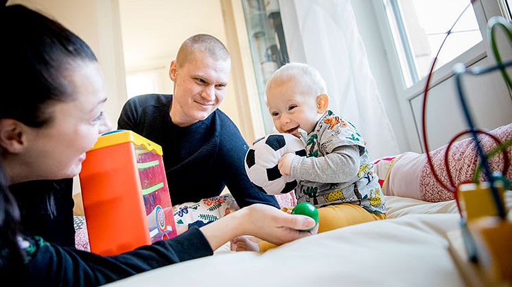 Alex och Viktoria hade inte misstänkt att något var fel med Livs ögon. Foto: Kicki Nilsson 