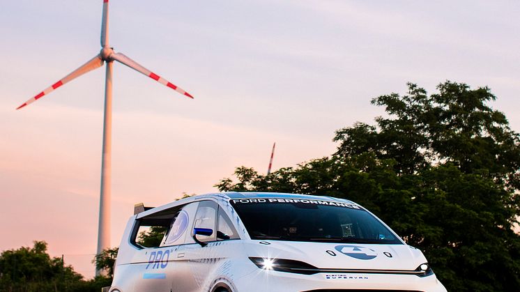 2022_FORD_E-TRANSIT_SUPERVAN_20