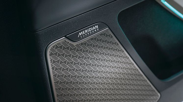 kia-new-ev6-my25-wolf-grey-studio-interior-highres-18.jpg