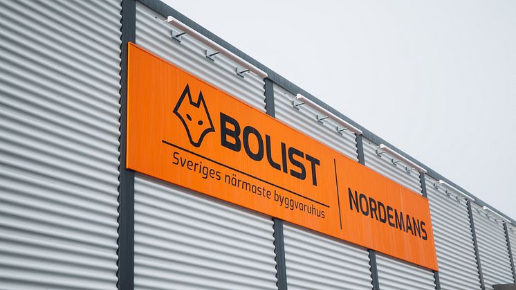 Fasadskylt Nordemans.jpg