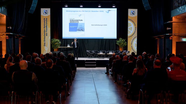 SETKickoff2025-0006.jpg