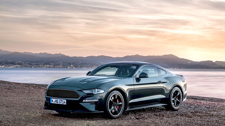 Hyller filmlegende med spesialutgave av Mustang
