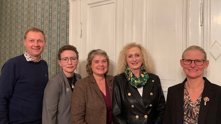 Kandidaterna plats 1-5 för Centerpartiet i sydöstra Skåne. Från vänster: Jörgen Sjöslätt, Anna Ling, Birte Sandberg, Eva Clausson, Ulrika Axelsson.