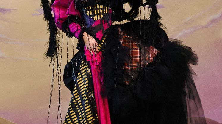 Design Mathilda Guve for Matty Bovan