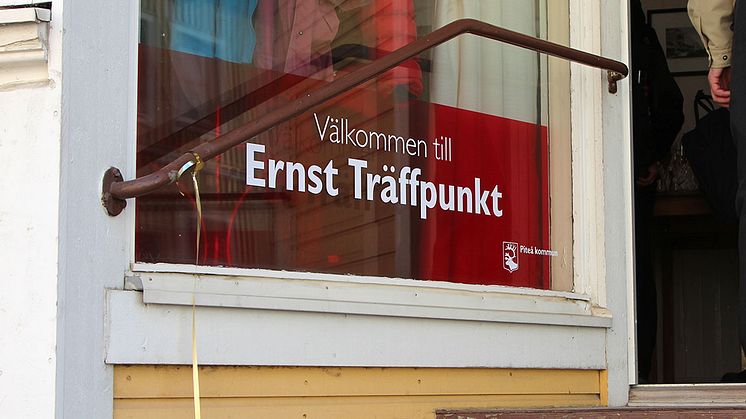 Välbesökt invigning av Ernst Träffpunkt