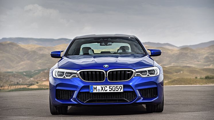HELT NYA BMW M5