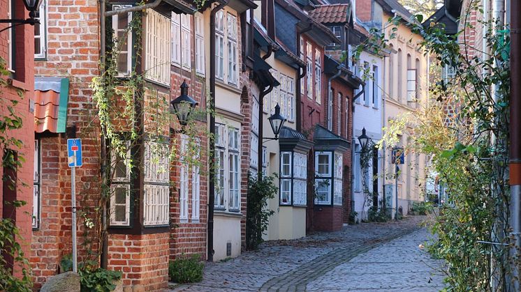 Lüneburgs charmerende Altstadt ligger oven paa et bjerg af salt.