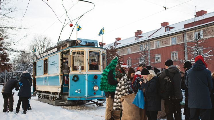 Riksbyggen i Göteborg skänker 25 000 kr till Göteborgs Stadsmission 