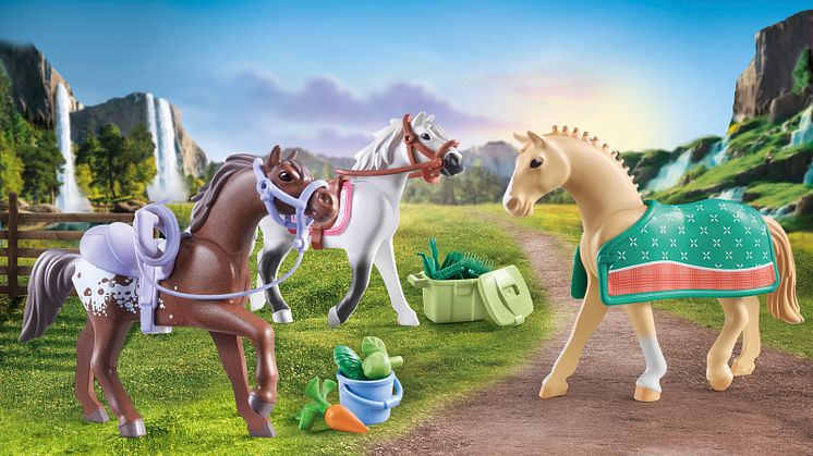 3 Pferde: Morgan, Quarter Horse & Shagya Araber (71356) von PLAYMOBIL