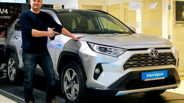 Namsos: Driftsleder Kay Haug hos Nordvik er klar for lansering av nye RAV4 Hybrid.