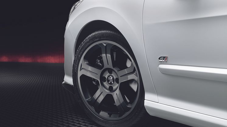 Peugeot introducerar en ny legend - 308 GTi