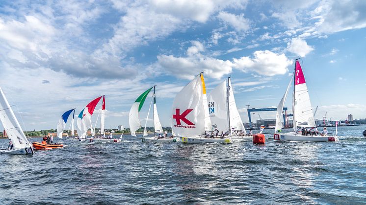 Die J/70 Boote der Youth SAILING Champions League auf der Kieler Förde